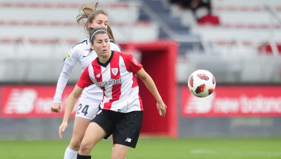La joven delantera Lucía García alcanzó la internacionalidad absoluta en este 2018. Fuente: Mundo Deportivo.