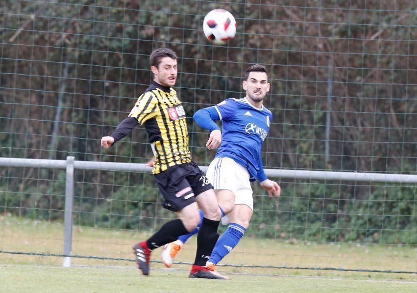 Lance del encuentro entre el Real Oviedo Vetusta y el Barakaldo (Foto: Real Oviedo)