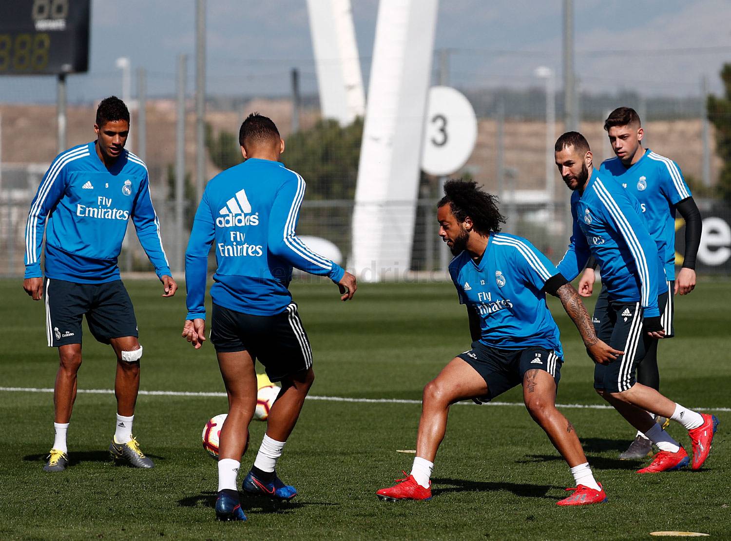 Lance del entrenamiento del Real Madrid en Valdebeas