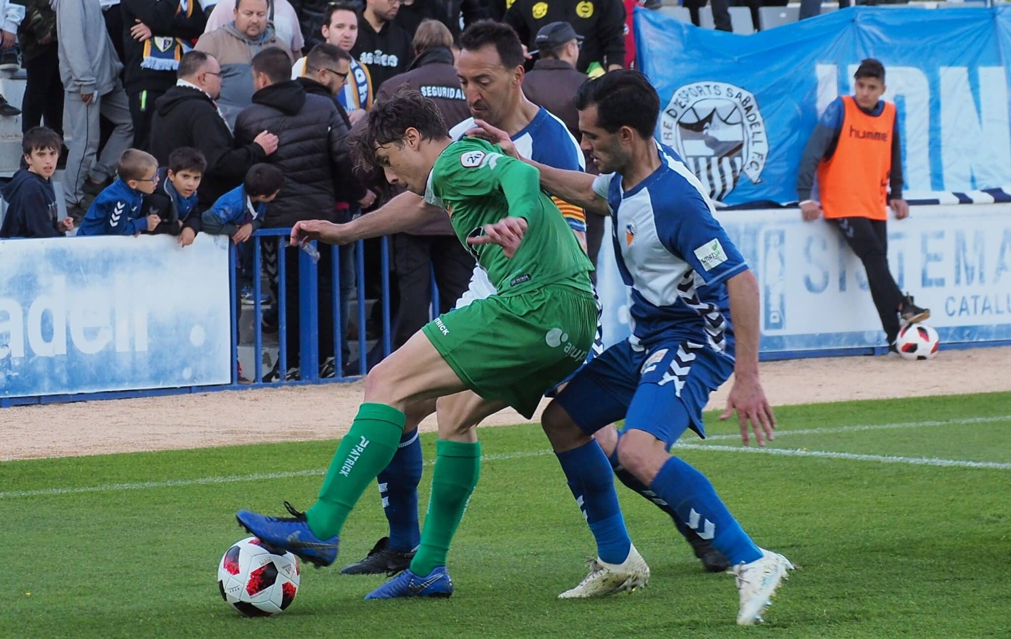 Lance del encuentro en la Nova Creu Alta