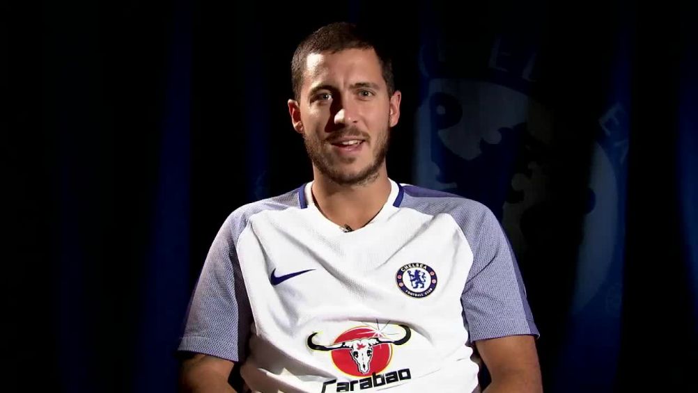 Eden Hazard atiende al medio de comunicación oficial del Chelsea. Foto: Chelsea Football Club.