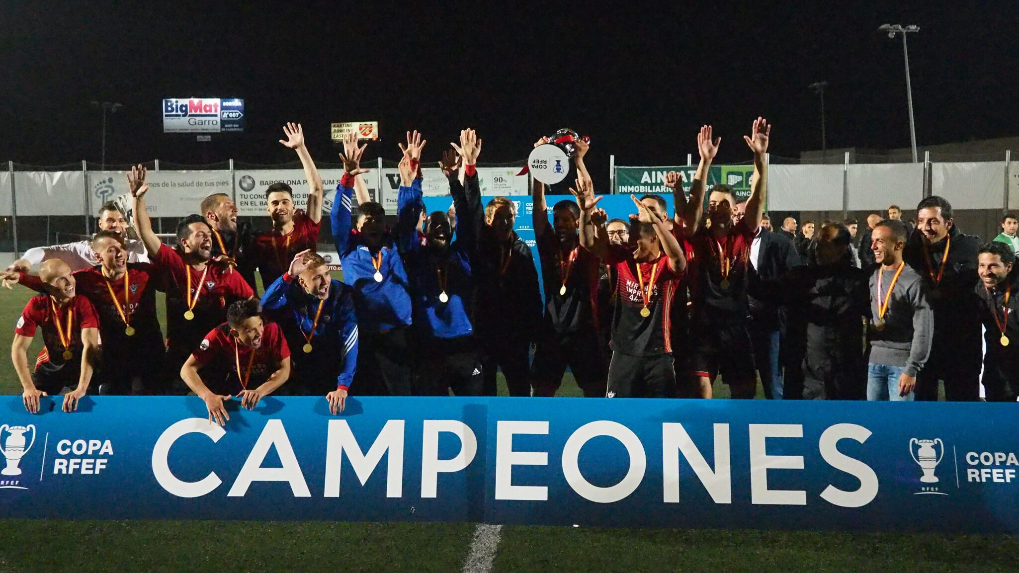El Mirandés celebra el título de campeón de la Copa RFEF