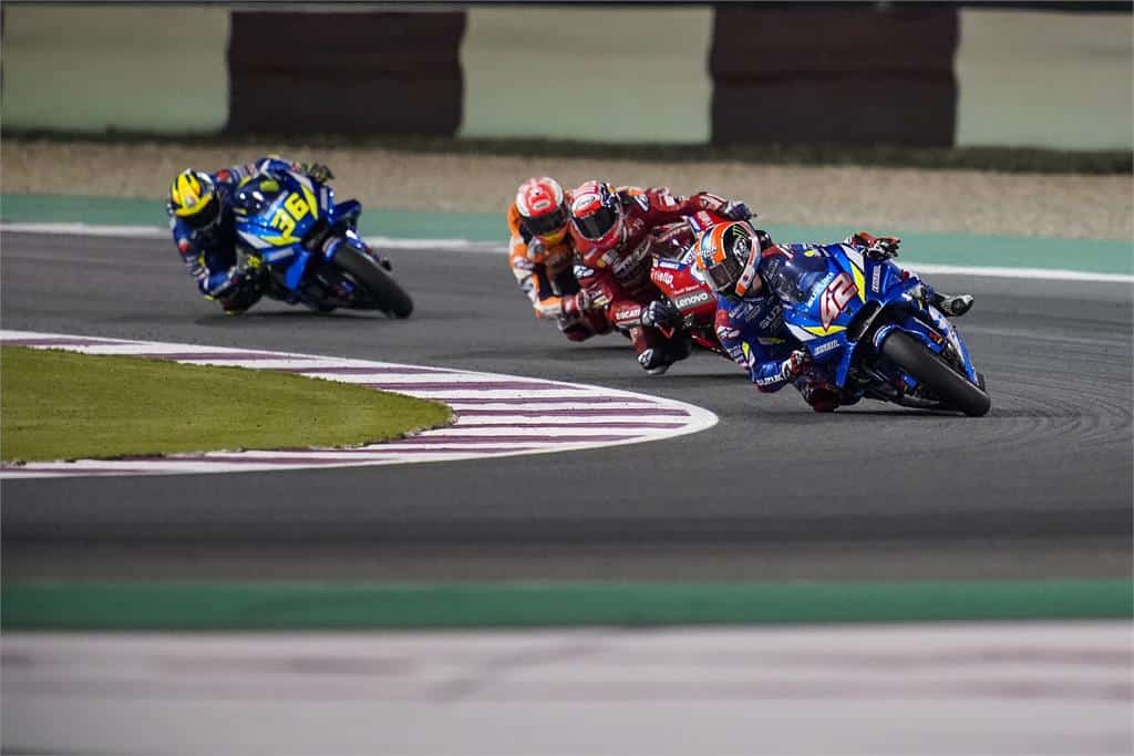 Álex Rins llegó a liderar la carrera durante unas cuantas vueltas//Fuente: suzuki-racing.com