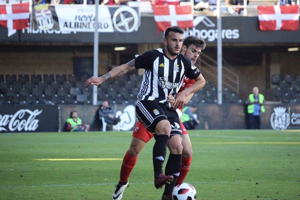 Elady Zorrilla en un partido con el FC Cartagena