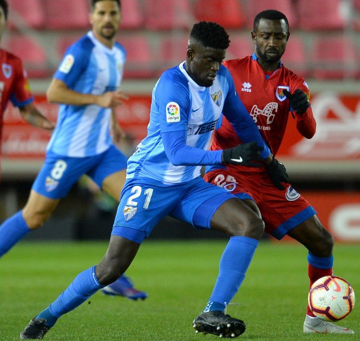 N'Diaye pugna por un balón durante el encuentro