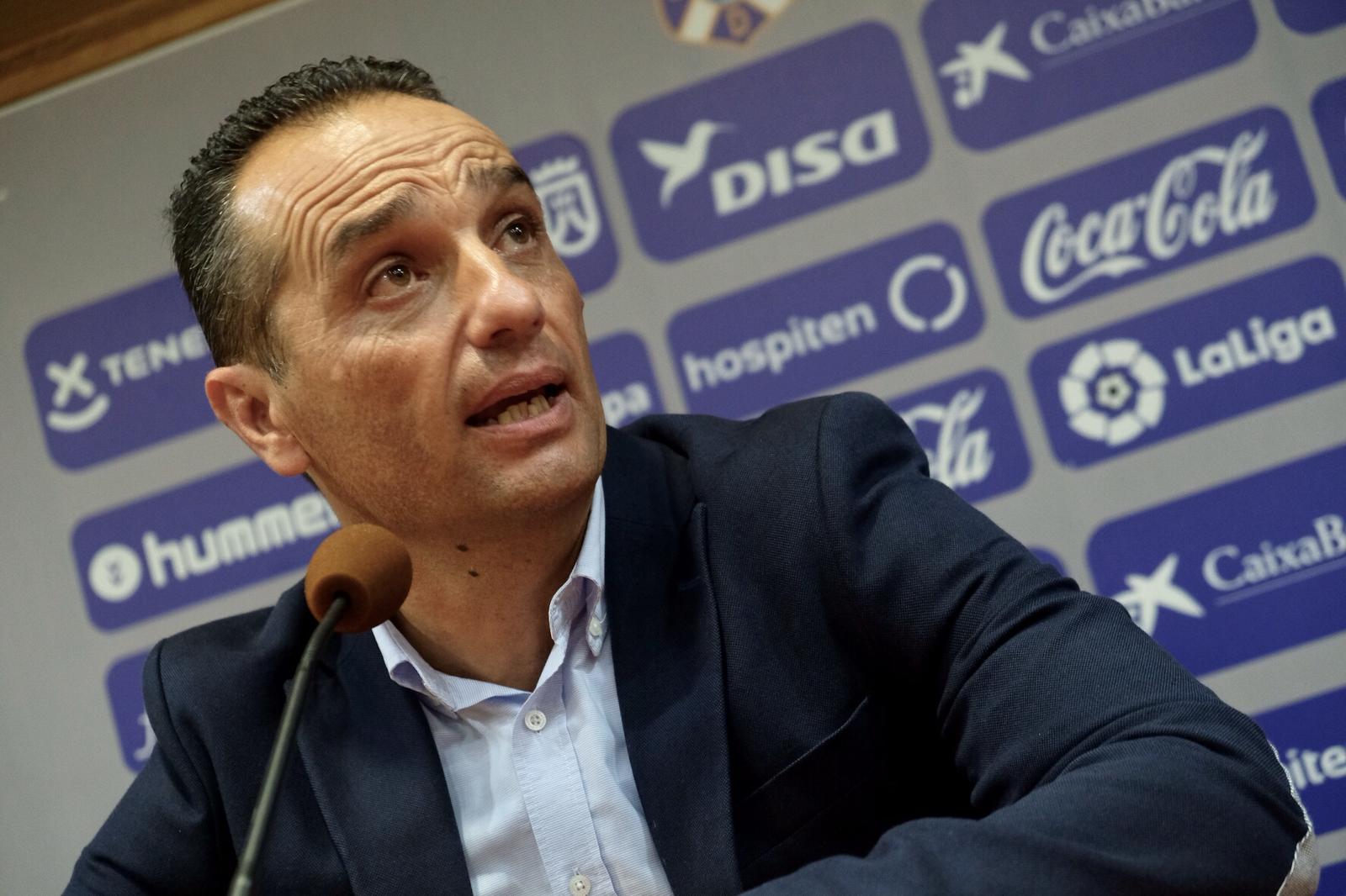 José Luis Oltra en la sala de prensa del Heliodoro Rodríguez López