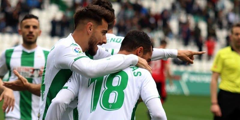 Luis Muñoz durante la celebración del tanto de Piovaccari | Imagen: Córdoba CF