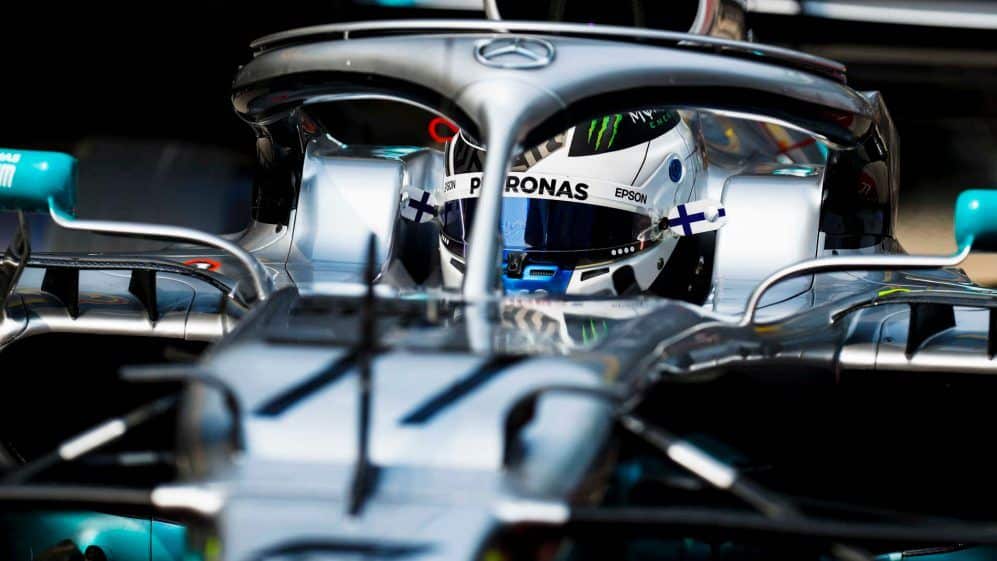 Valtteri Bottas saliendo de su box. Cortesía: Formula1.com