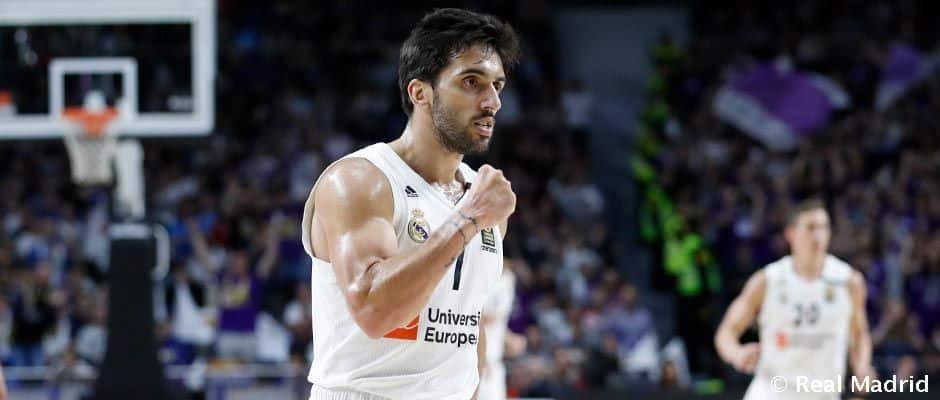Facundo Campazzo celebra una canasta en un partido como jugador del Real Madrid. Foto: Real Madrid.
