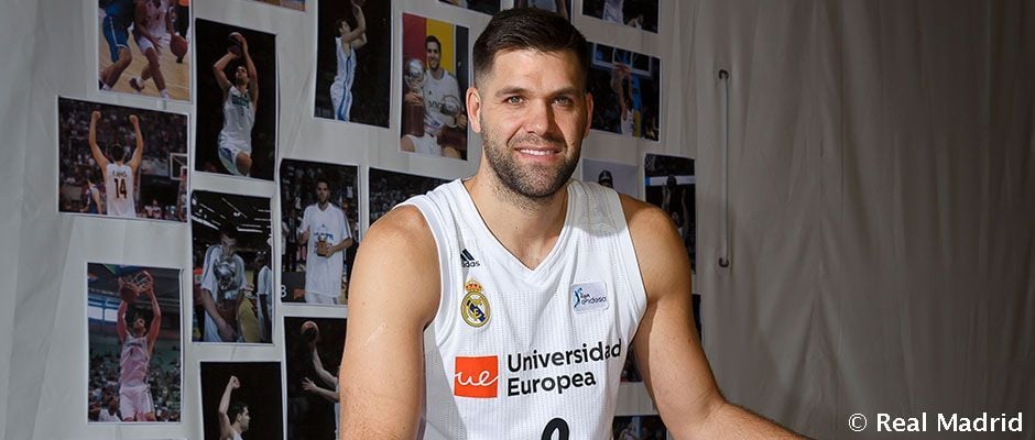 Feipe Reyes posa como jugador del Real Madrid. Foto: Real Madrid.