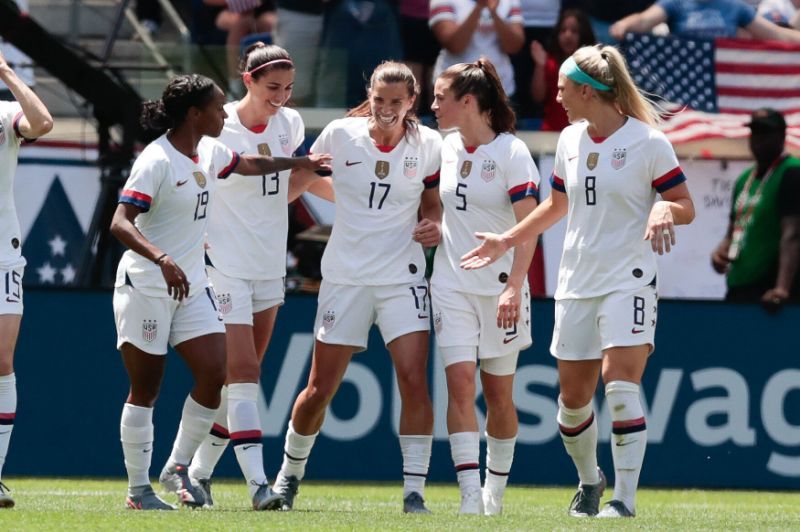 USA festeja el gol número 30 de Tobin Heath (Foto: Yahoo! Sports Australia)