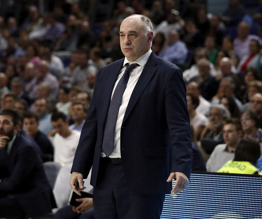 Pablo Laso dirigiendo un partido como entrenador del Real Madrid. Foto: ACB.