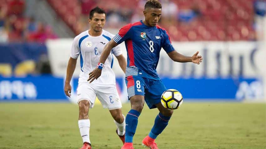Bárcenas en un partido con la selección panameña