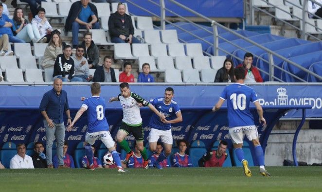 Lance del encuentro en el Carlos Tartiere (Foto: Racing de Santander)