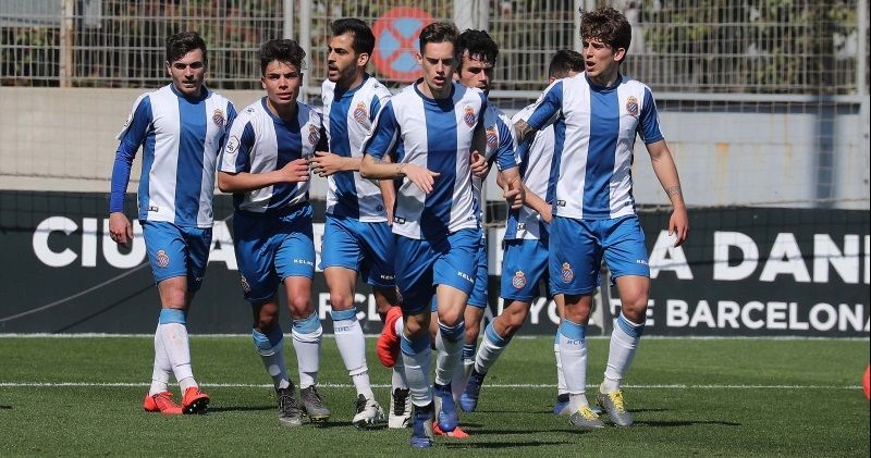 Plantilla del filial tras un gol esta temporada | Imagen: RCD Espanyol