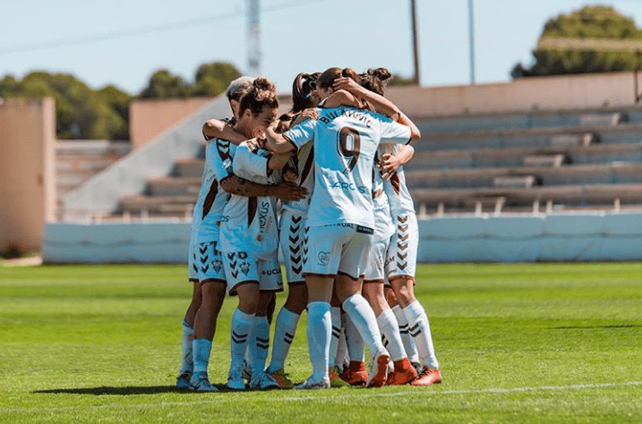 Las jugadoras del Fundación Albacete Femenino celebrando un gol esta temporada 2018/2019