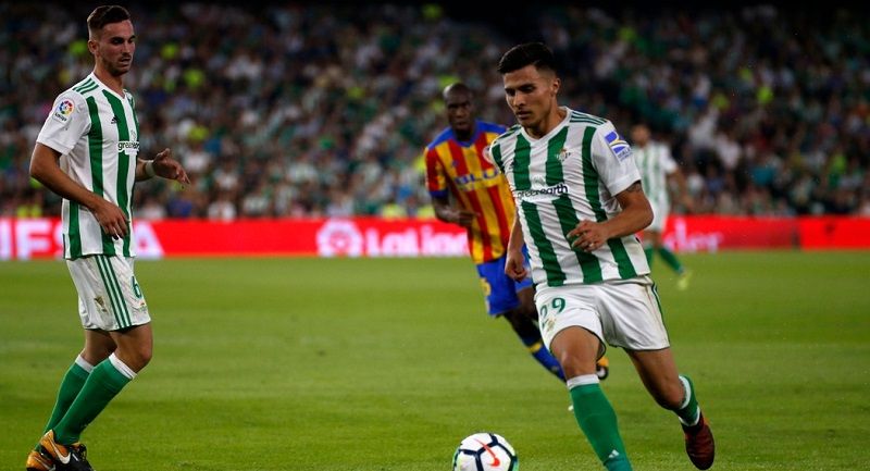Narváez durante un encuentro con la elástica bética | Imagen: Real Betis Balompié