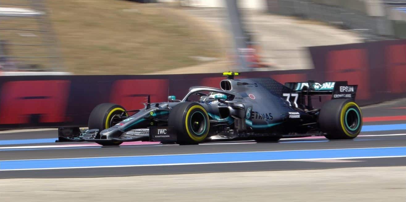 Mercedes domina la jornada de viernes en Francia. @F1