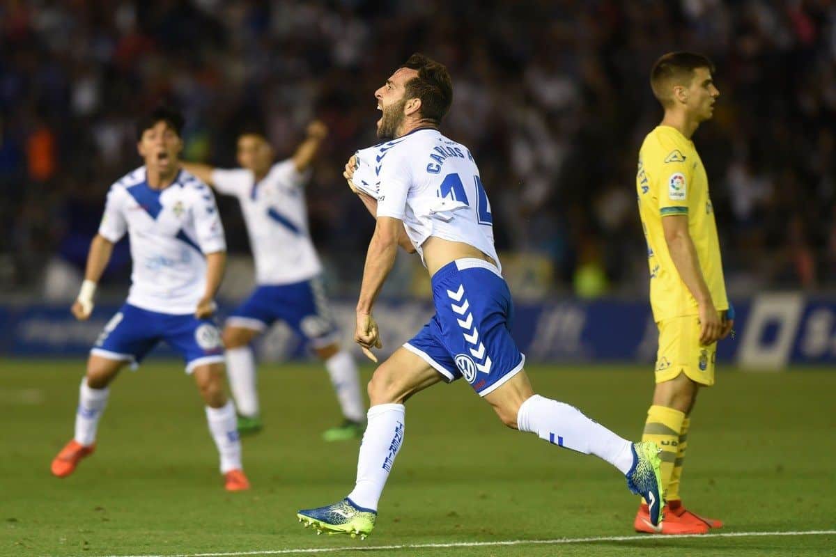 Carlos Ruiz celebra un gol en 2019 frente a la UD Las Palmas