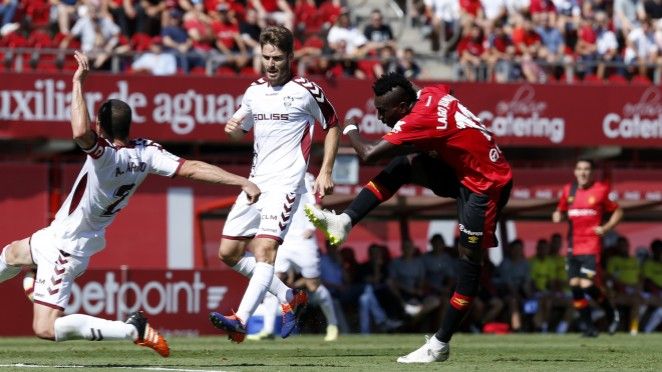 Lago Junior en un partido en Son Moix