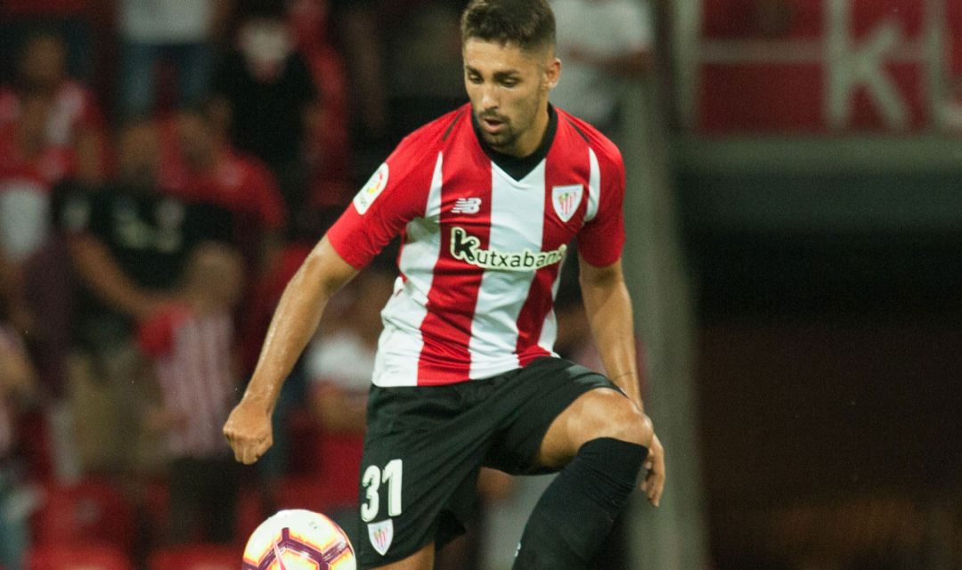 Peru Nolaskoain en un partido con el primer equipo del Athletic Club en la campaña 2018/2019