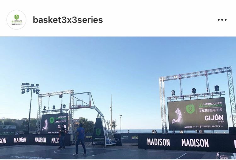 Instalaciones open Herbalife 3x3 series en Gijón

Fuente imágen FEB - Herbaliafe series 3x3