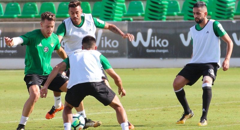 Boudebouz durante un entrenamiento | Imagen: Real Betis