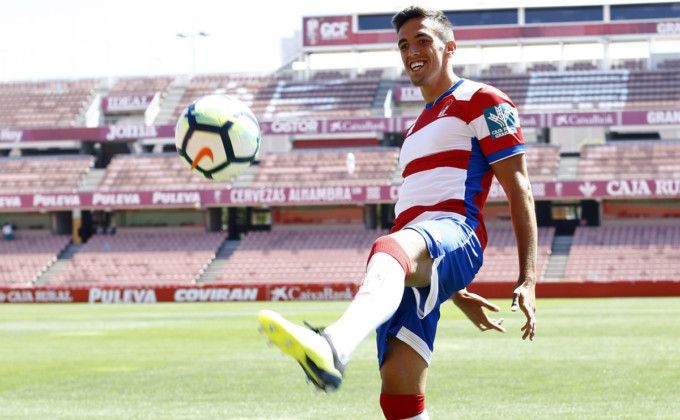 José Antonio Martínez en su presentación como jugador nazarí en 2018