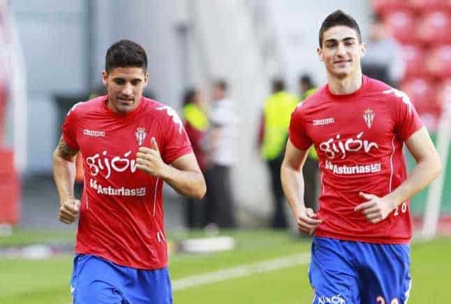 Carmona y Borja López en el calentamiento previo a un encuentro de la temporada 2012/2013