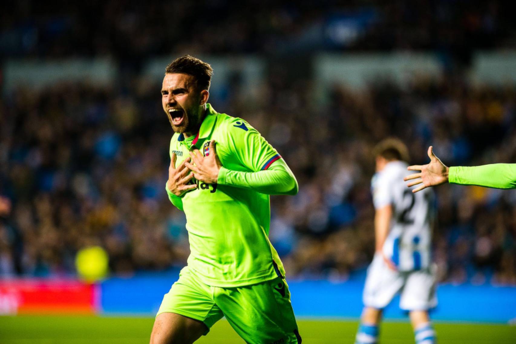 Borja Mayoral celebra un gol con el Levante