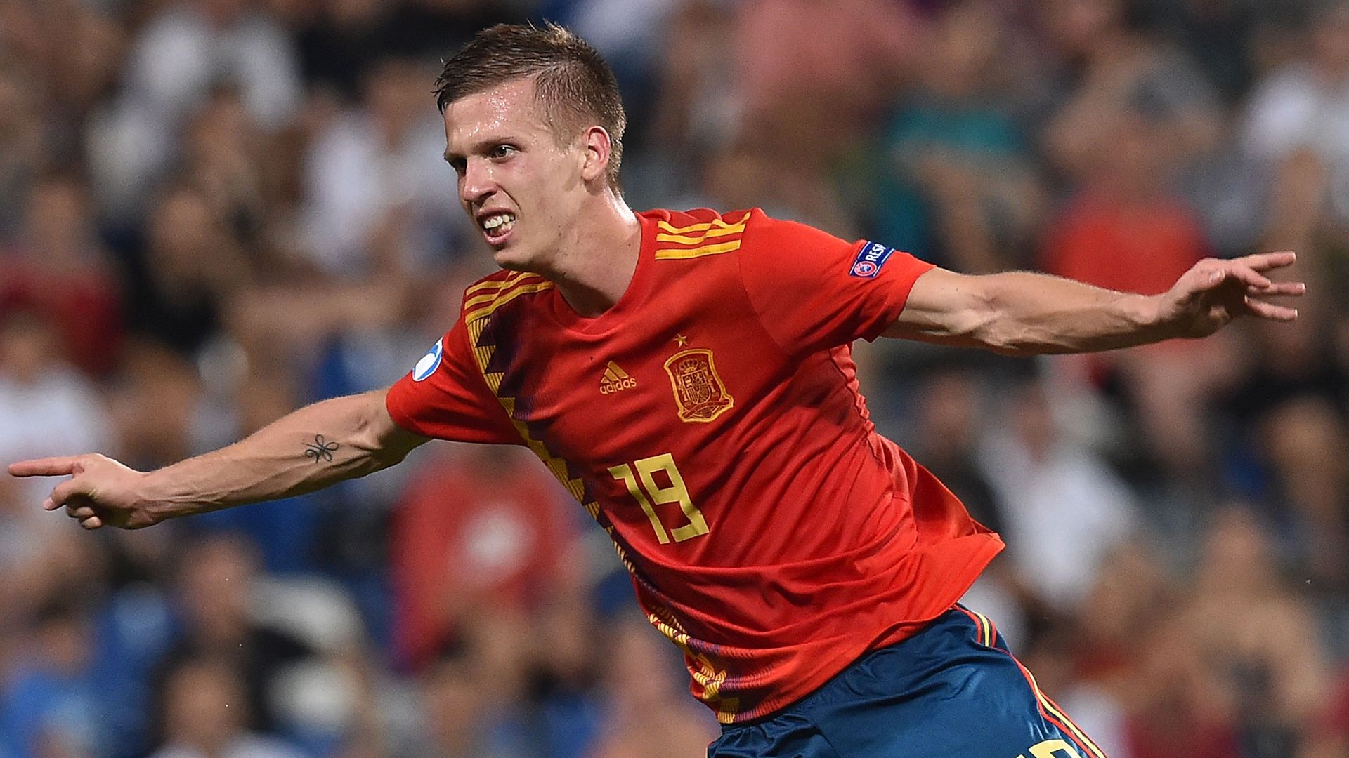 Dani Olmo celebra un gol en el Europeo sub.21 el pasado Junio