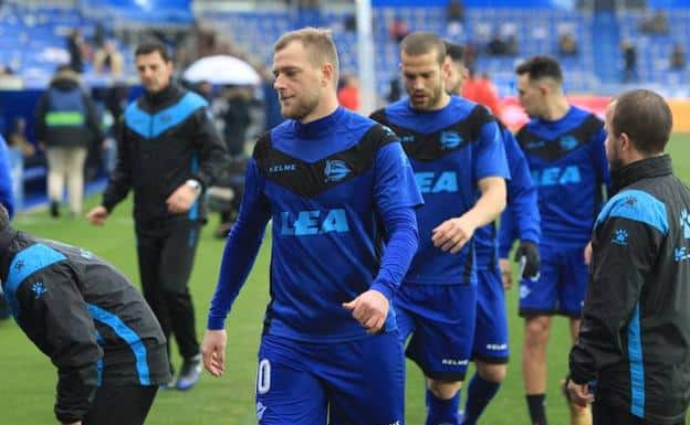 Guidetti en un entrenamiento con el Alavés