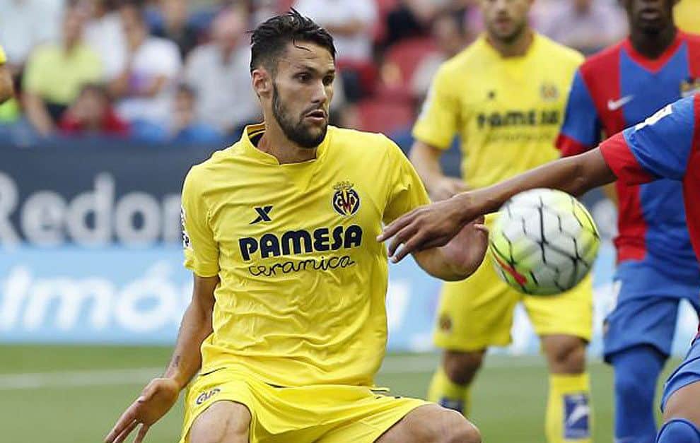 Pedraza en un partido con el Villarreal