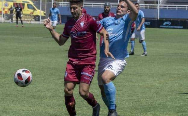 Peke en un encuentro con el Jumilla