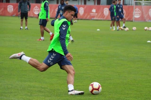 Gustavo Quezada en un entrenamiento con el Lugo