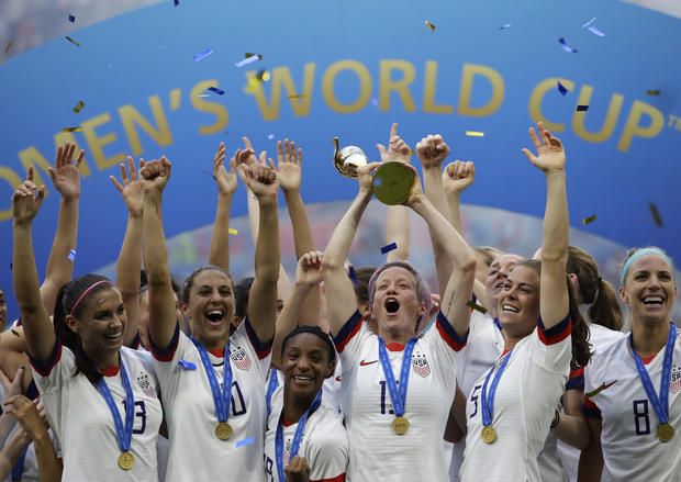 Estados Unidos festeja su cuarta estrella (foto: CBS News)