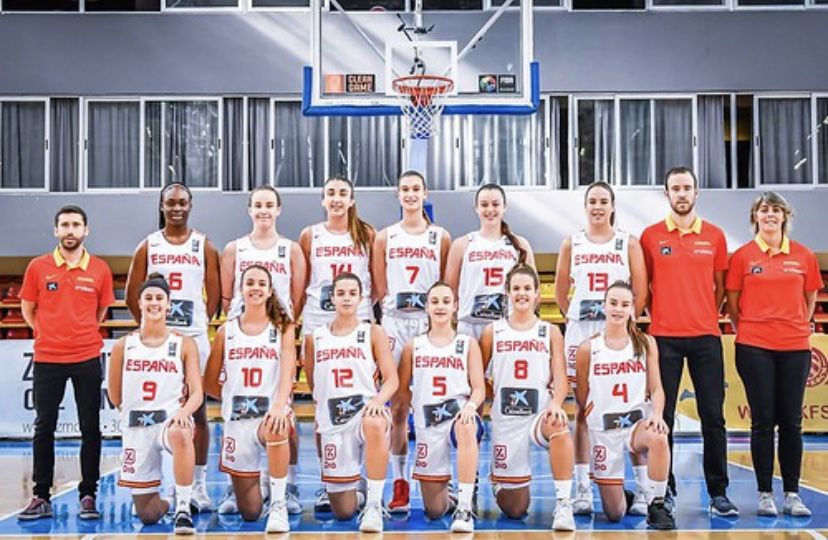 Equipo de la selección U16F 
Imagen: FIBA