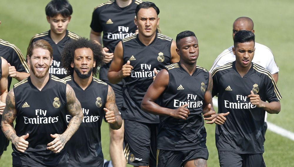 MONTREAL, CANADA - JULY 10: Sergio Ramos of Real Madrid, Marcelo Vieira of Real Madrid, Keylor Navas of Real Madrid, Vinicius Jr. of Real Madrid, Rodrygo of Real Madrid, Takefusa Kubo of Real Madrid look on during the Real Madrid Pre-Season Training Camp on July 10, 2019 in Montreal, Canada. (Photo by TF-Images/Getty Images)