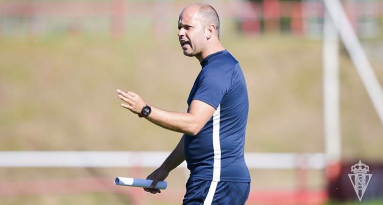 José Alberto en el último entreno Antea del partido. Fuente: Real Sporting de Gijón