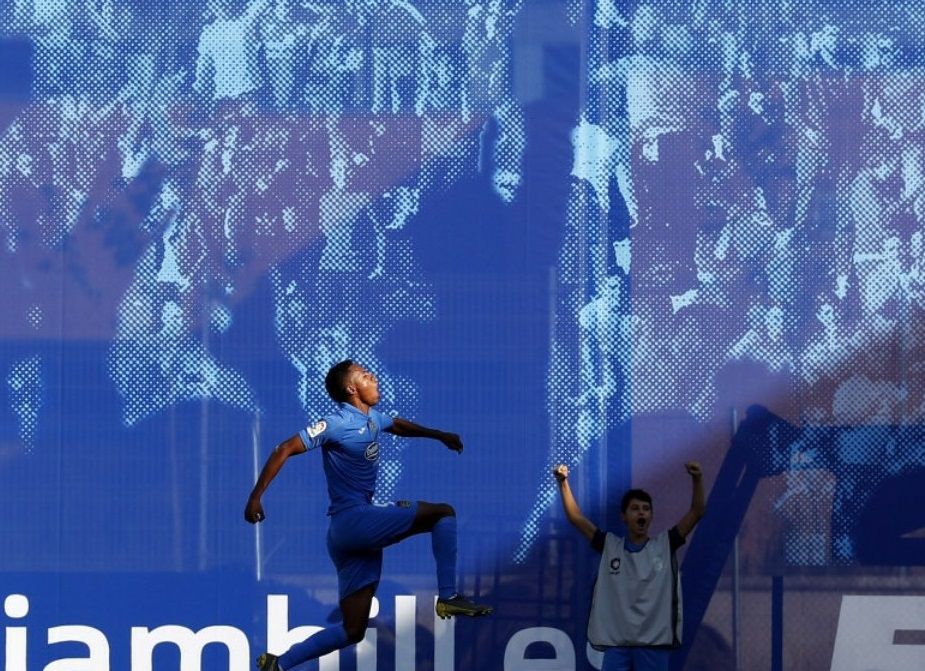 El Fuenlabrada 'duerme' líder tras ganar al Oviedo en el estreno del Fernando Torres