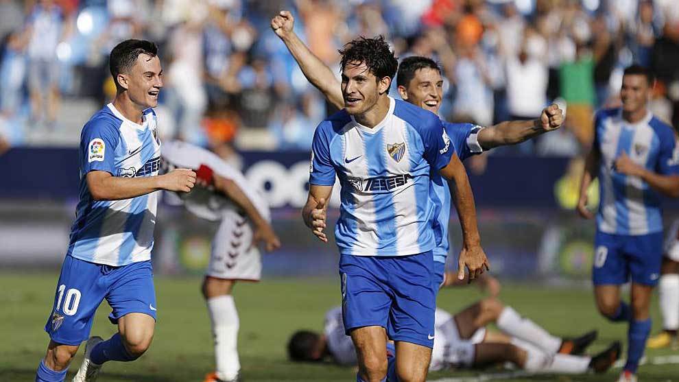 Blanco Leschuk celebra un gol en un partido con el Málaga