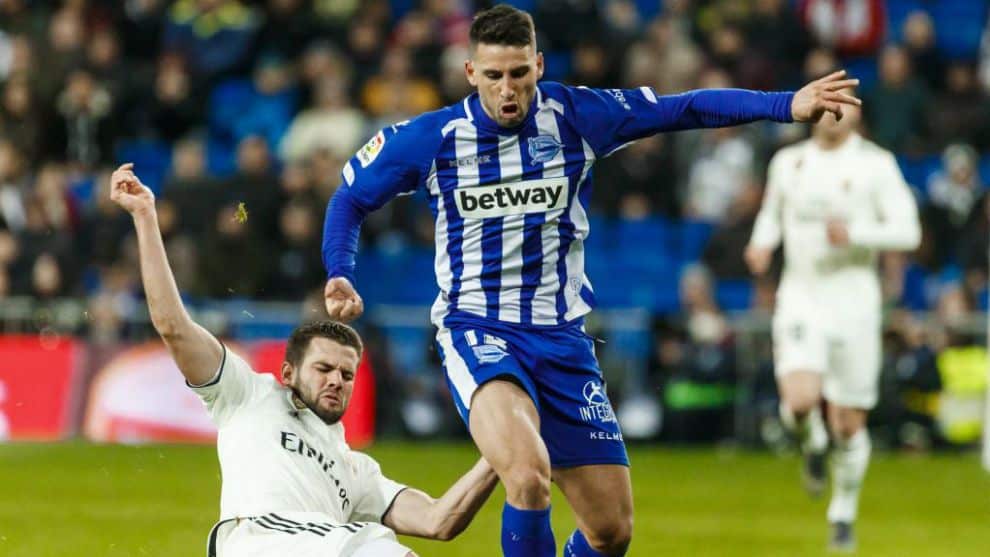 Jonathan Calleri en un partido con el Alavés la pasada campaña