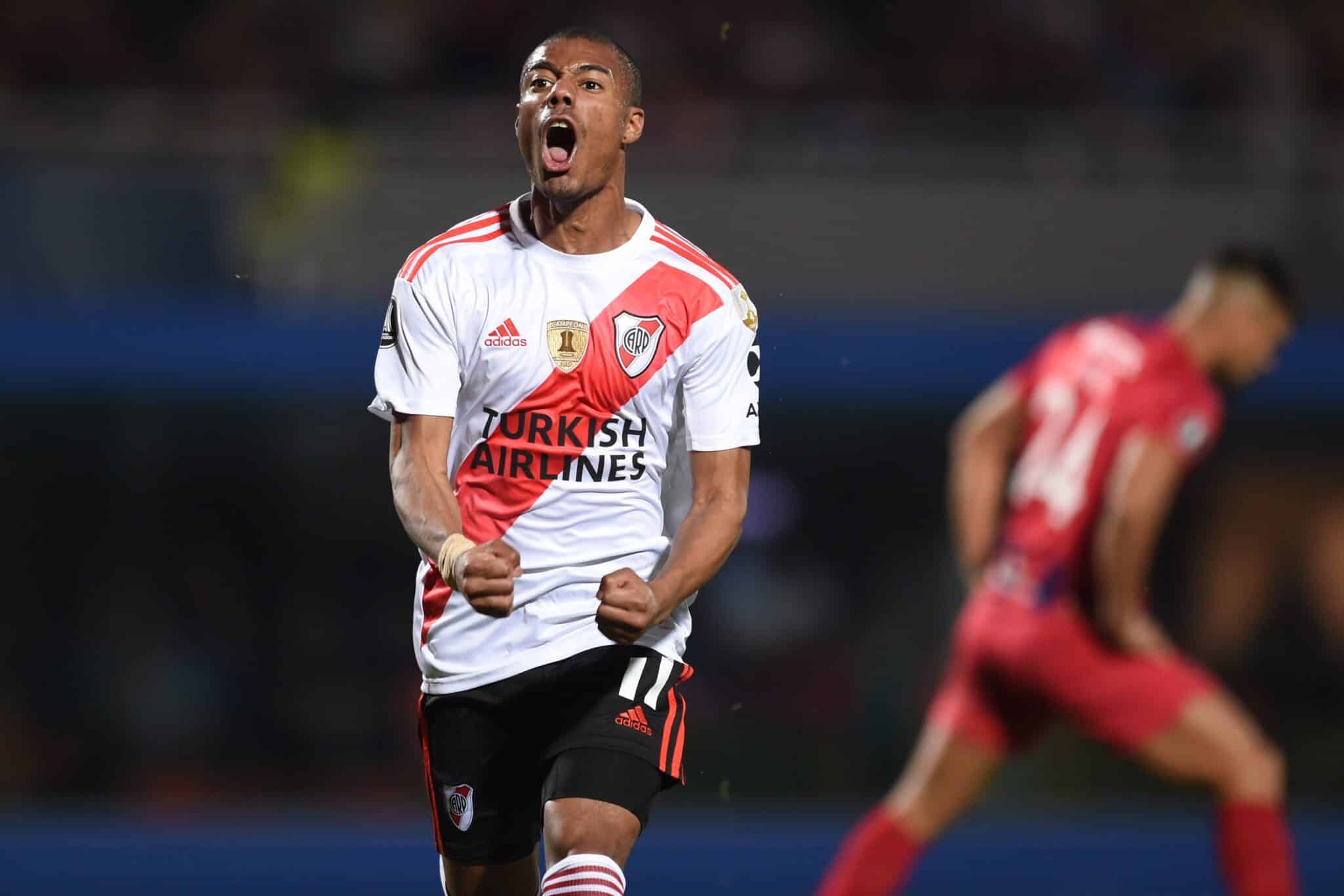 Copa Libertadores. De la Cruz anoto un golazo para dar la clasificación a River. Fuente: cuenta de Twiter de River Plate