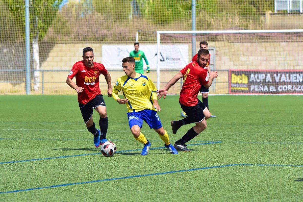 Gerard Vergè en un partido con el Almudévar