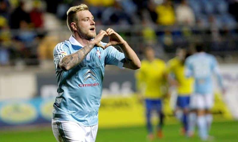 Guidetti celebra un gol en su etapa en el Celta