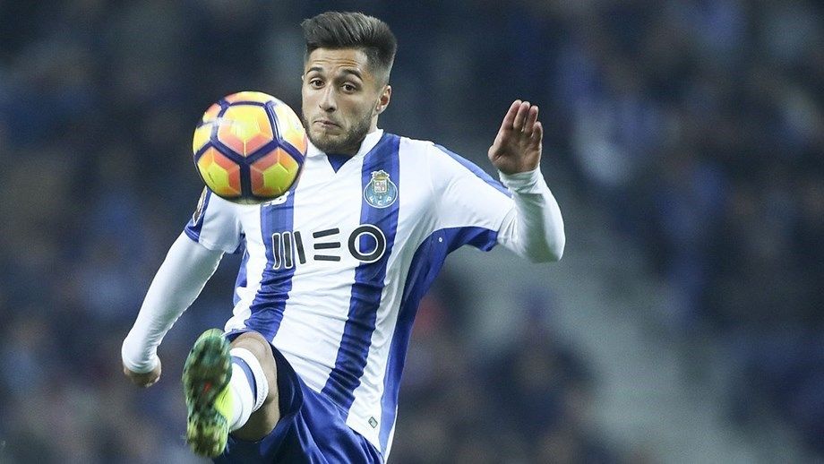 Rui Pedro en un partido con el filial del Oporto