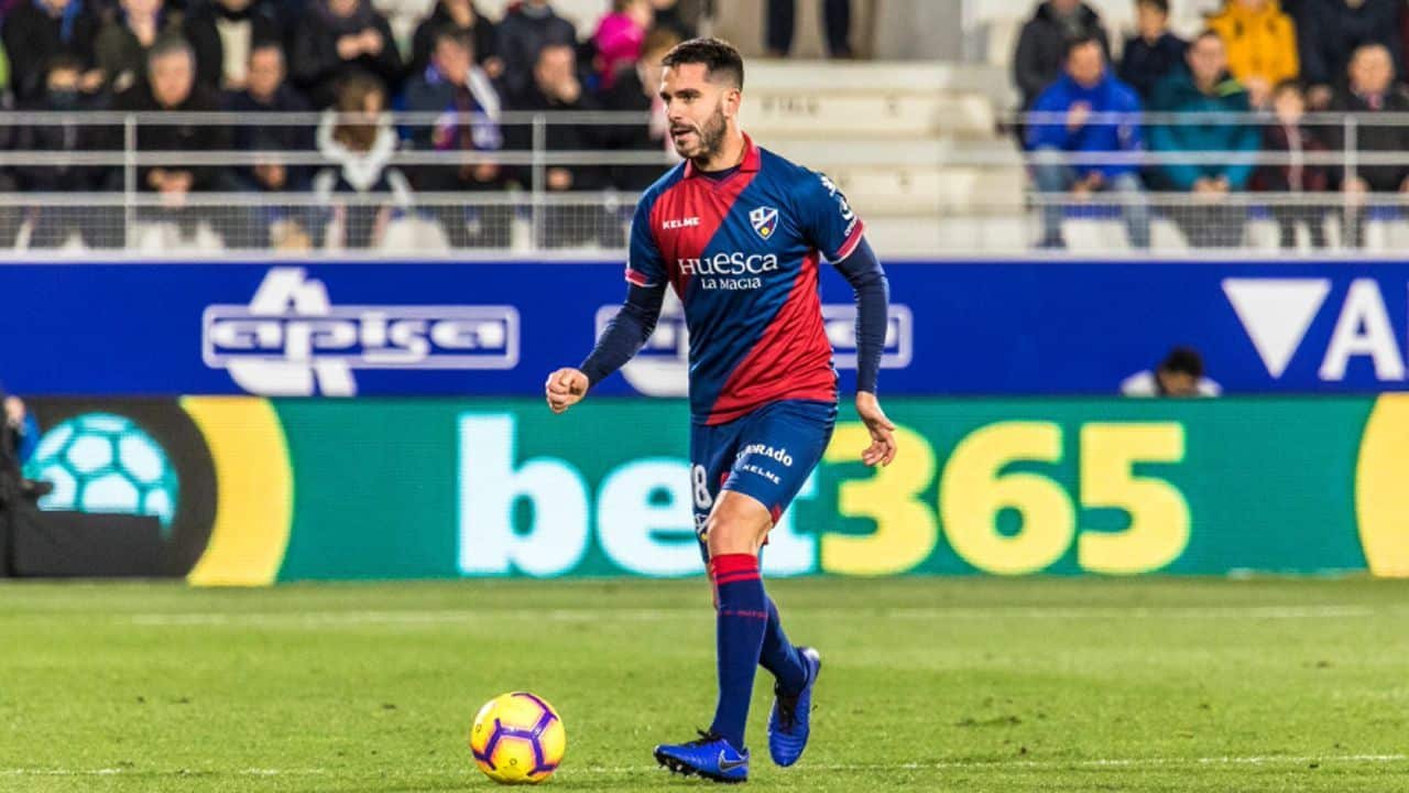 Pablo Insua la pasada temporada con el Huesca