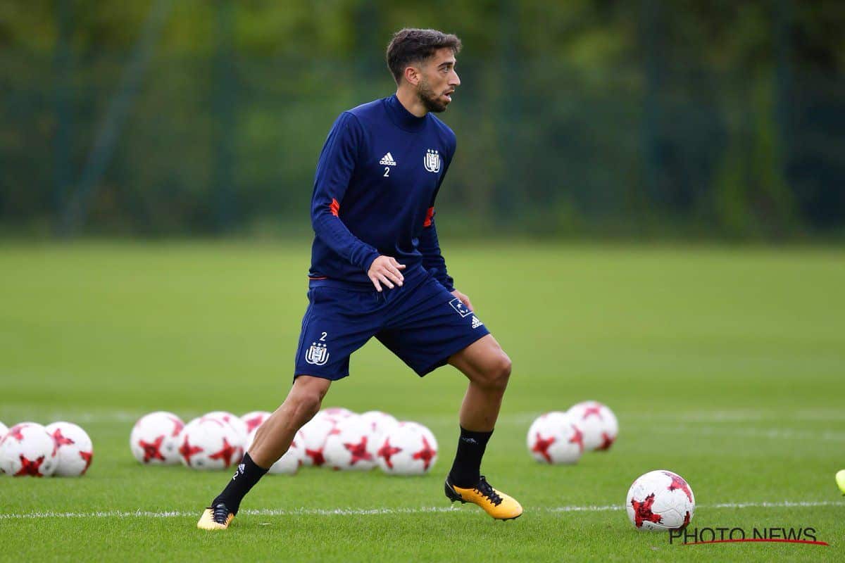 Josué Sa en un entrenamiento con el Anderlecht