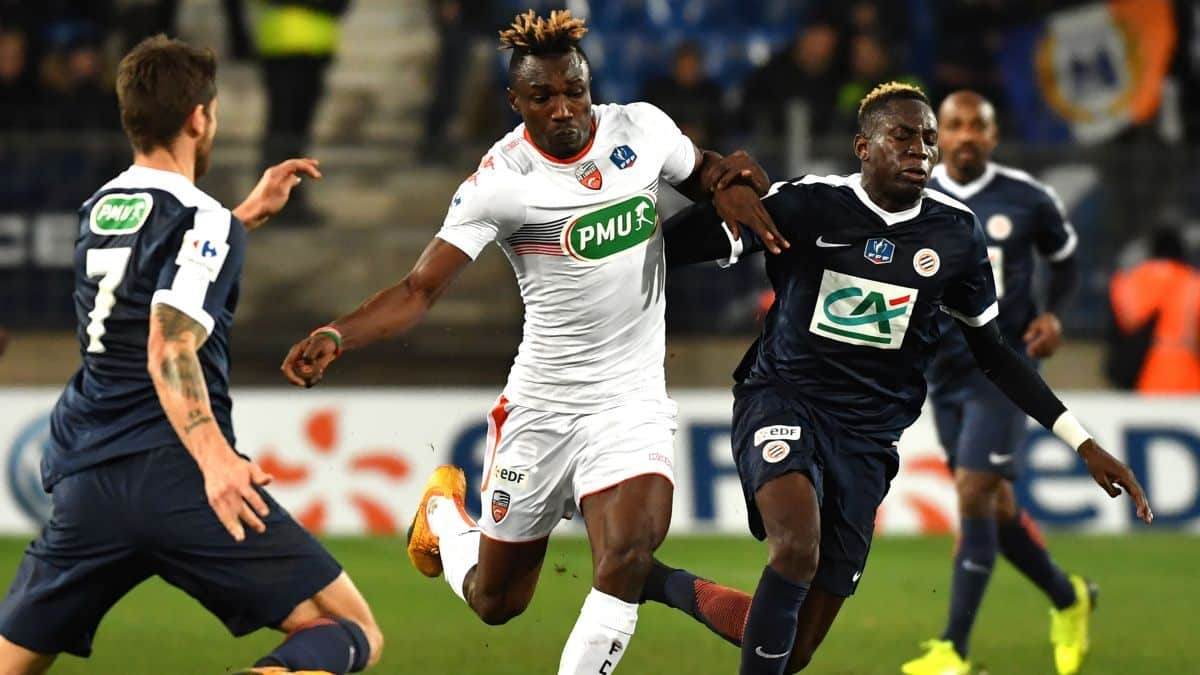 Junior Sambia en un partido con el Montpellier