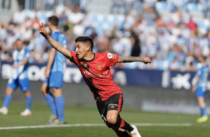Leo Suárez celebra un gol con el Mallorca el curso pasado